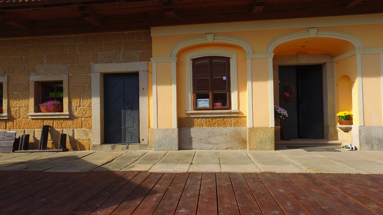 Hotel Belsky Dvur Bely Exterior foto
